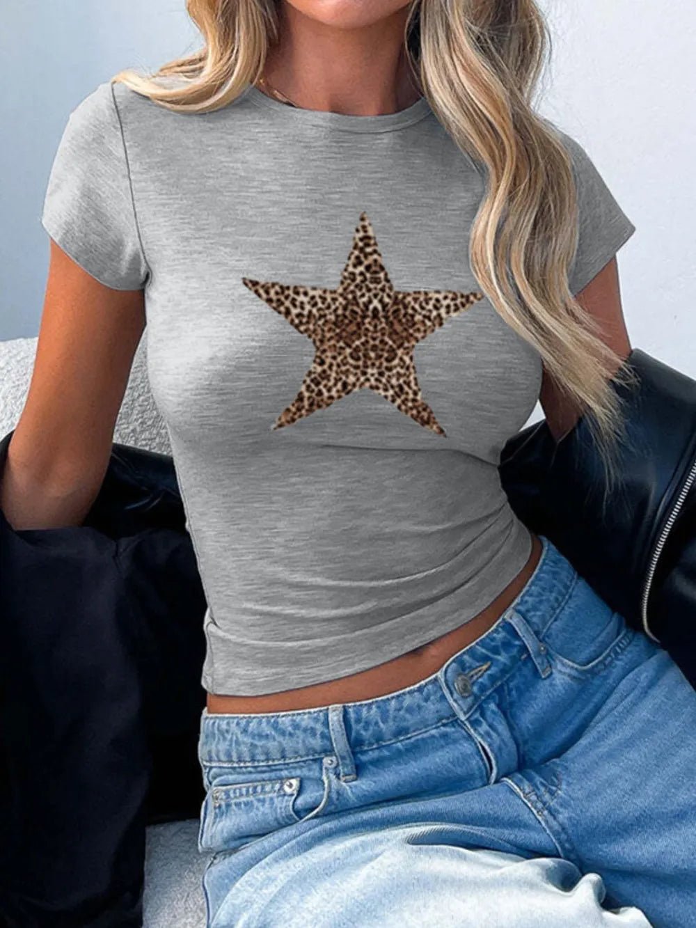 Devine Star Round Neck Short Sleeve T-Shirt - MDX Global Store