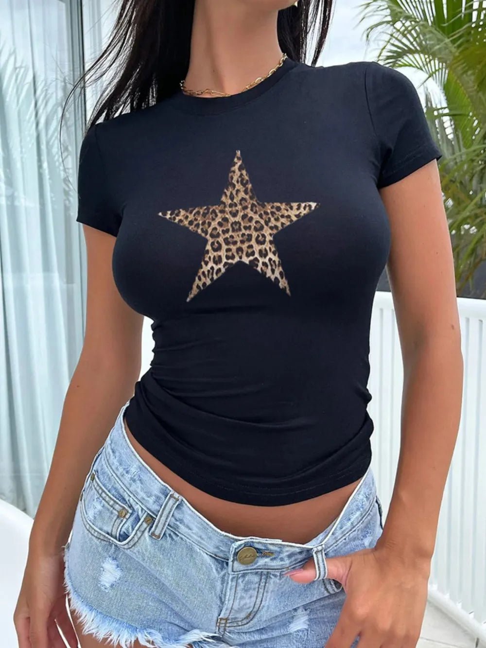Devine Star Round Neck Short Sleeve T-Shirt - MDX Global Store