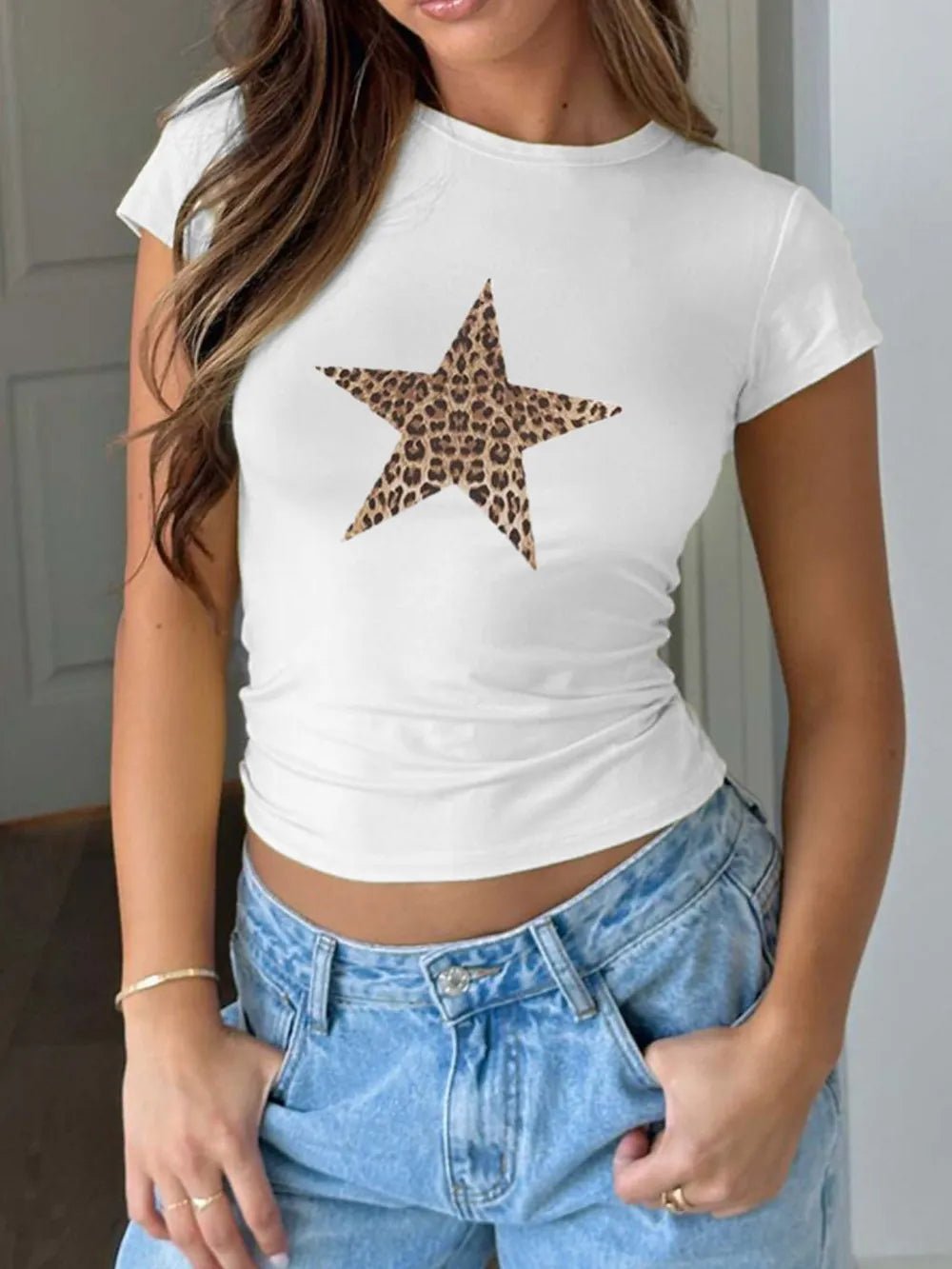 Devine Star Round Neck Short Sleeve T-Shirt - MDX Global Store