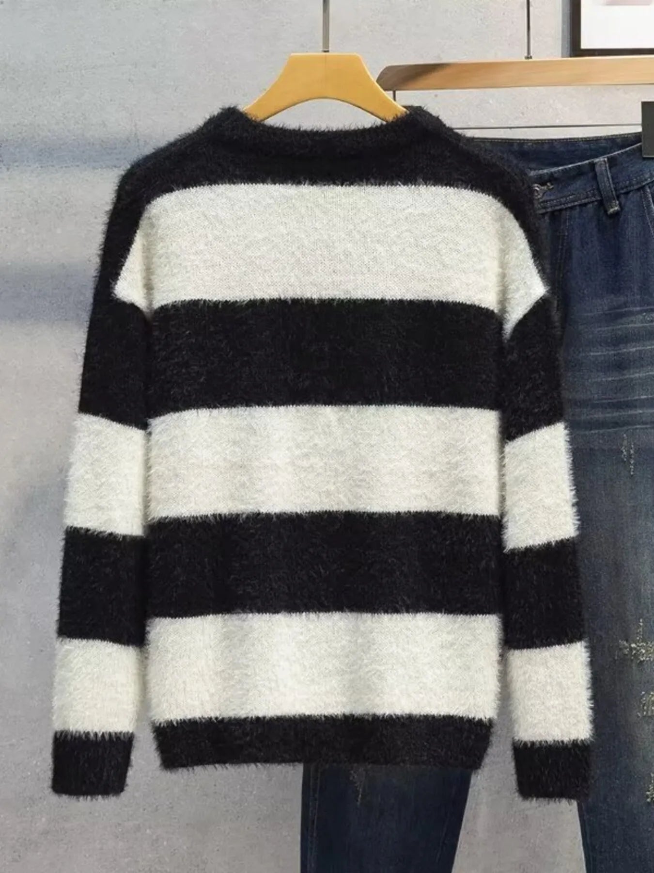 Men's Plus Size Striped Fuzzy Knit Pullover Sweater - MDX Global Store